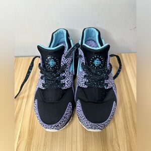 Nike Huarache Run Pinnacle Boys Sneakers Size 5.5Y